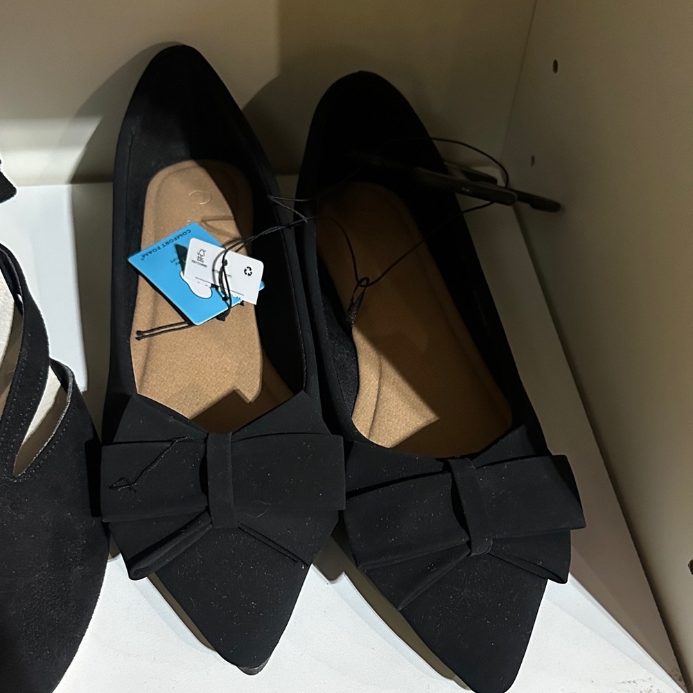 Elegant Black Bow Flats